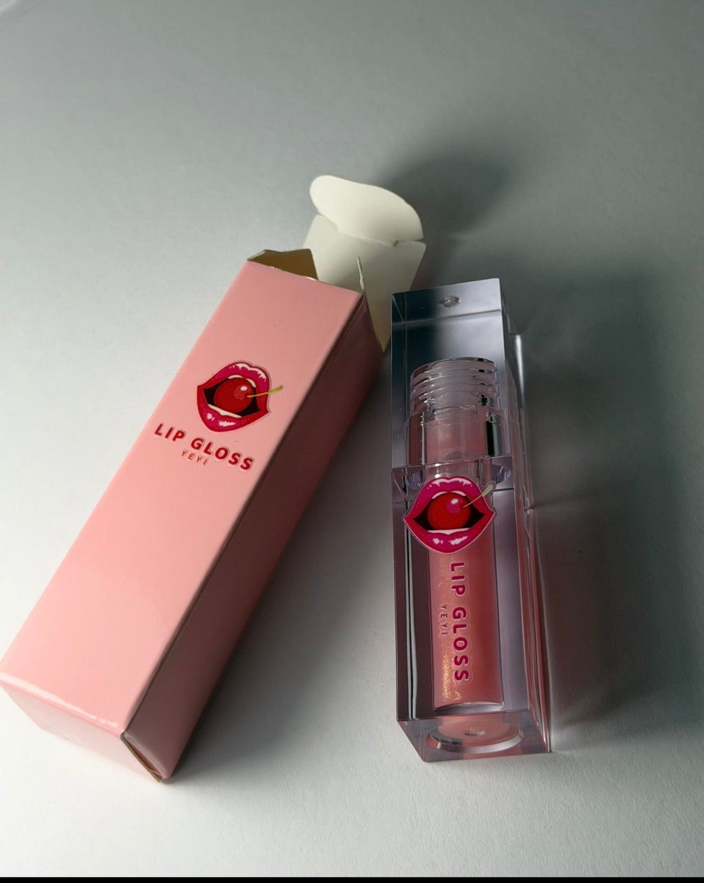 Yeyi lip Gloss /Gold Rose