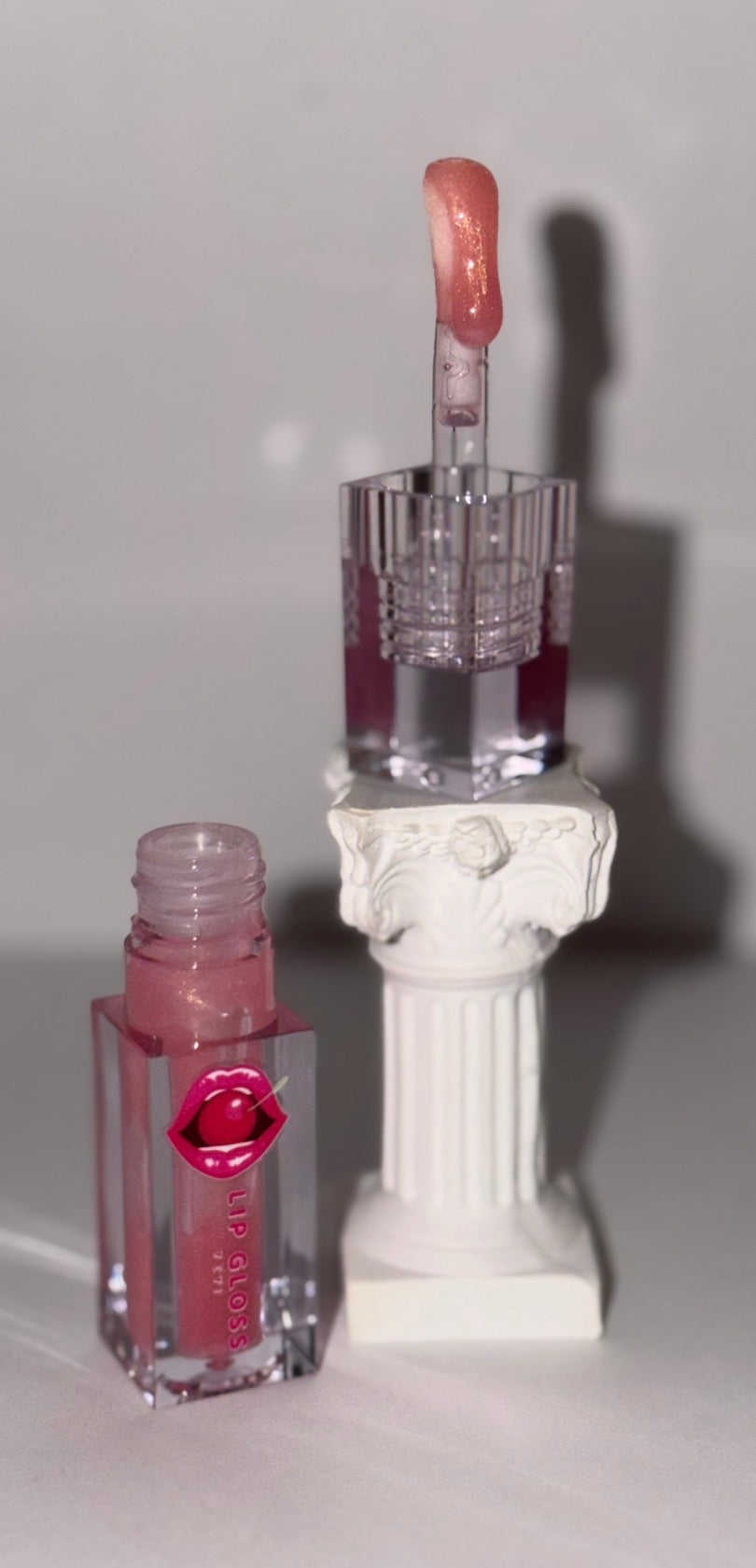 Yeyi lip Gloss /Gold Rose